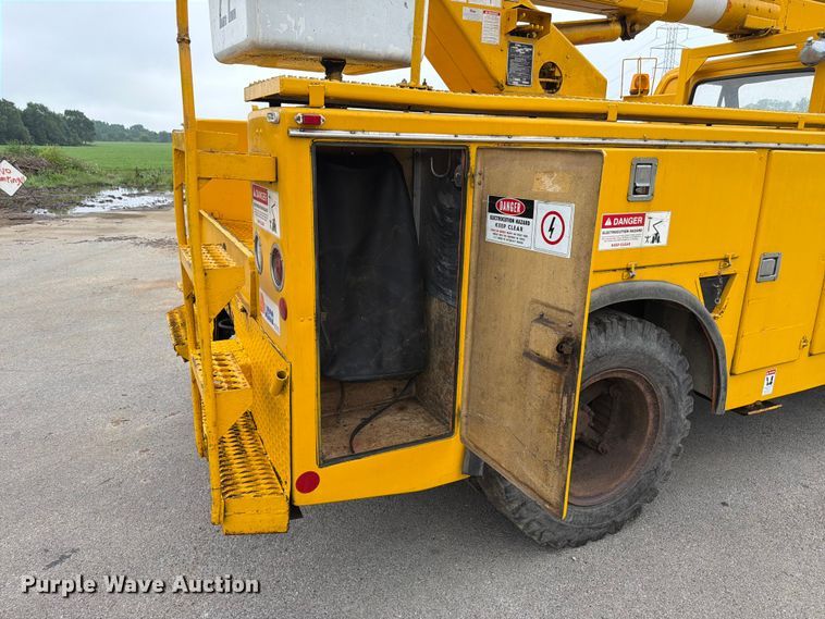 image for item FB5774 1984 Chevrolet  C70 bucket truck