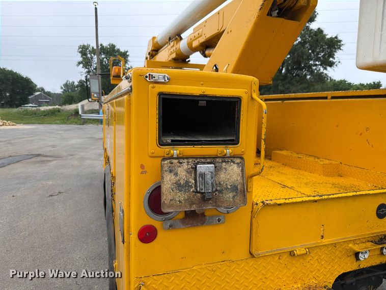 image for item FB5774 1984 Chevrolet  C70 bucket truck