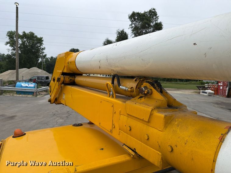 image for item FB5774 1984 Chevrolet  C70 bucket truck