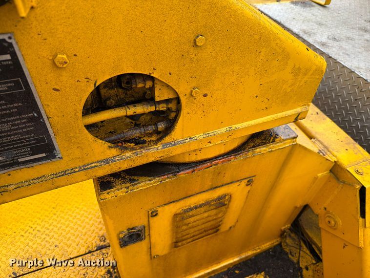 image for item FB5774 1984 Chevrolet  C70 bucket truck