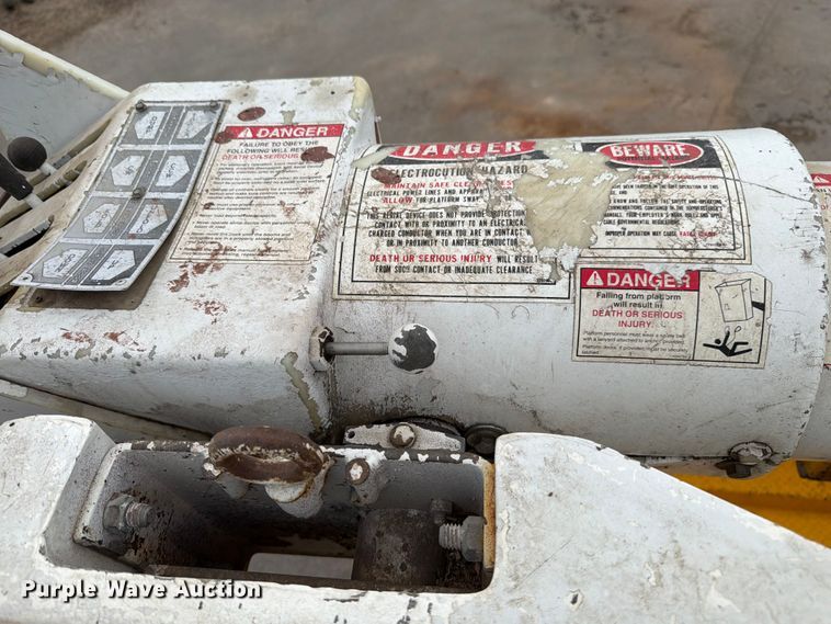 image for item FB5774 1984 Chevrolet  C70 bucket truck