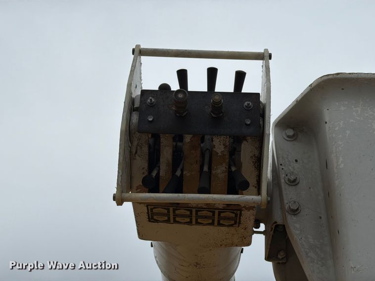 image for item FB5774 1984 Chevrolet  C70 bucket truck