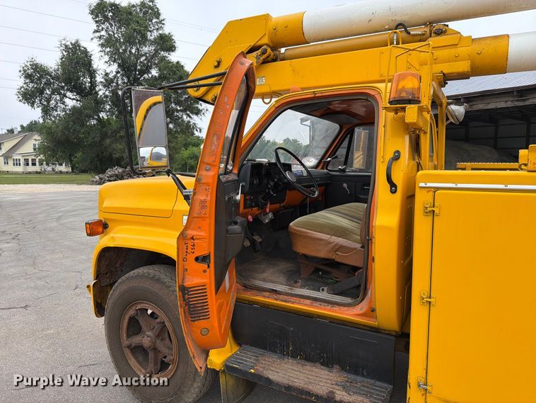 image for item FB5774 1984 Chevrolet  C70 bucket truck