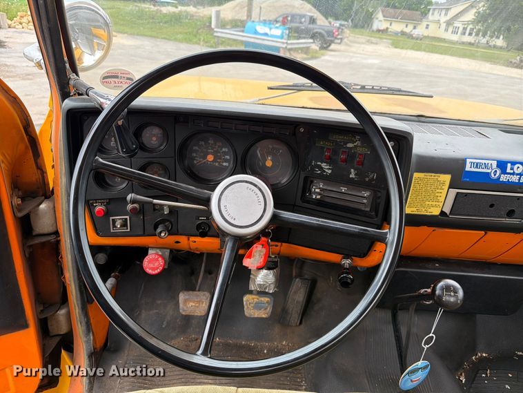 image for item FB5774 1984 Chevrolet  C70 bucket truck