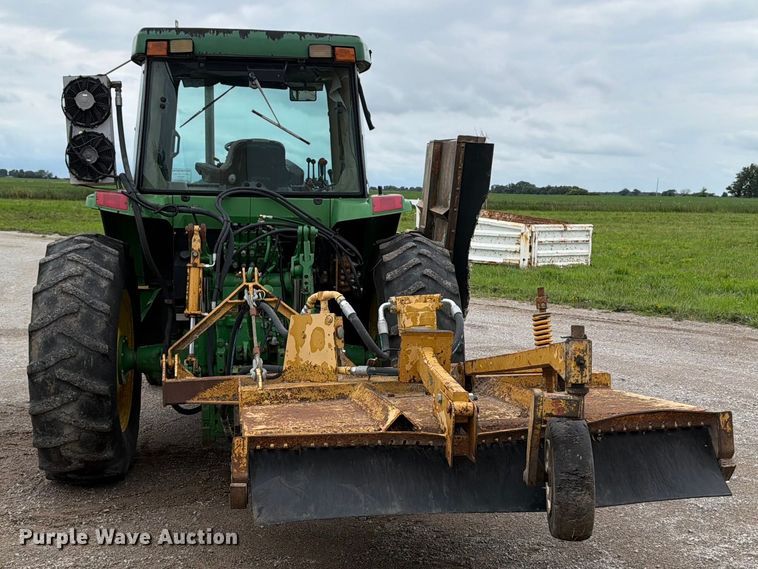 image for item FB5782 1997 John Deere 7210 tractor