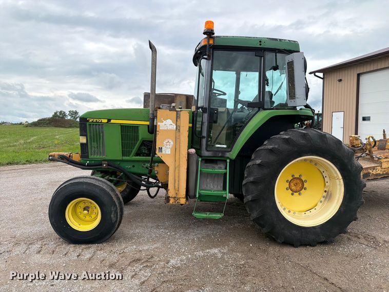 image for item FB5782 1997 John Deere 7210 tractor