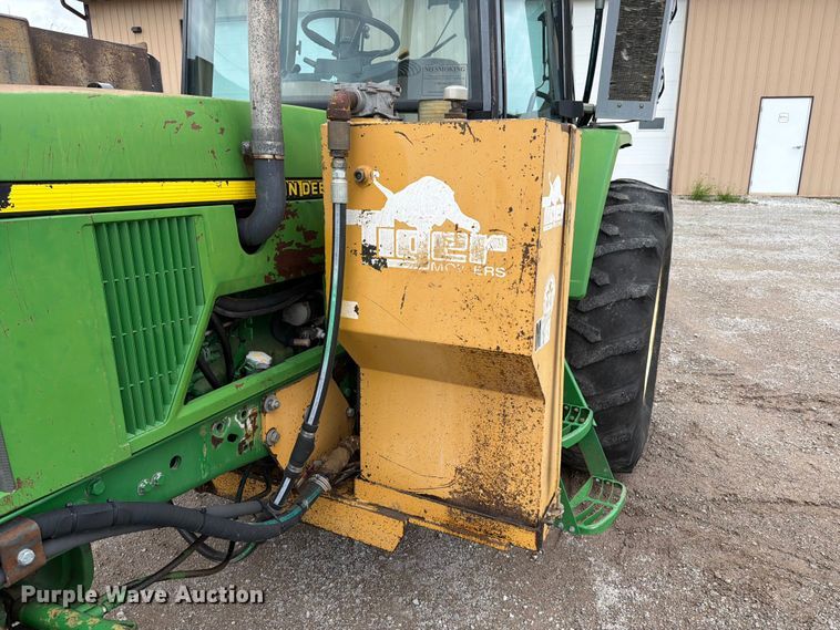 image for item FB5782 1997 John Deere 7210 tractor