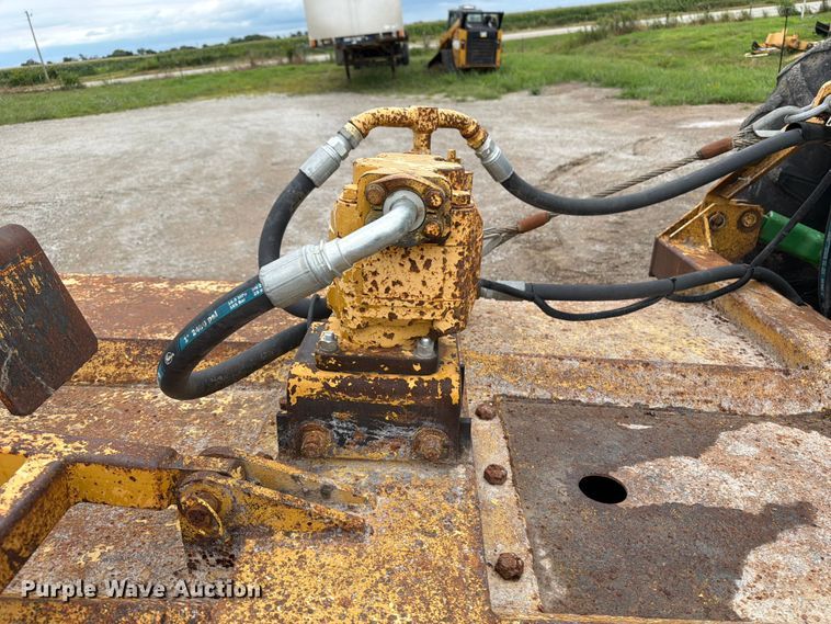 image for item FB5782 1997 John Deere 7210 tractor
