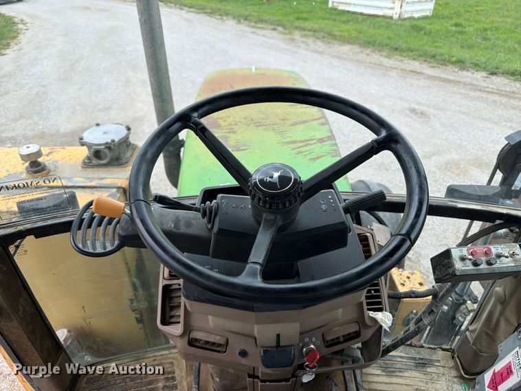 image for item FB5782 1997 John Deere 7210 tractor