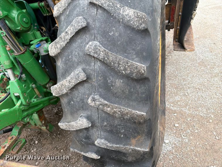 image for item FB5782 1997 John Deere 7210 tractor
