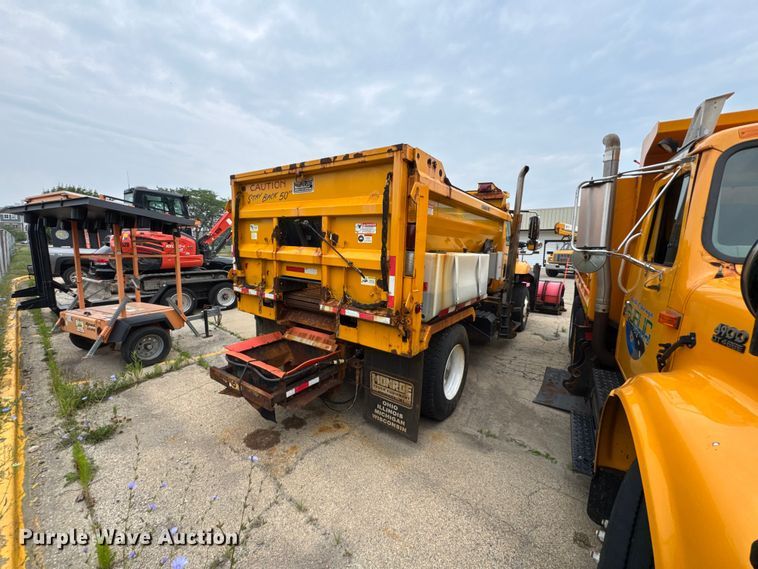 image for item FB5834 2010 International 7400 dump truck