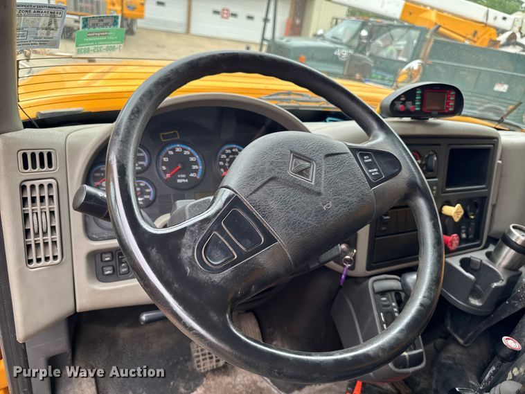 image for item FB5834 2010 International 7400 dump truck