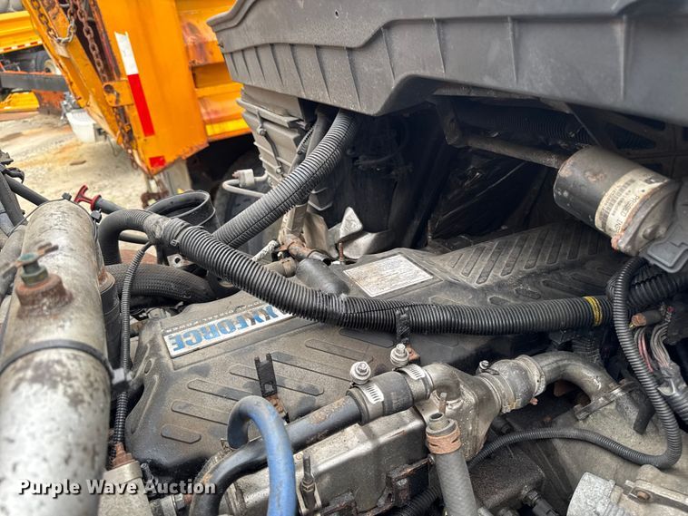image for item FB5834 2010 International 7400 dump truck