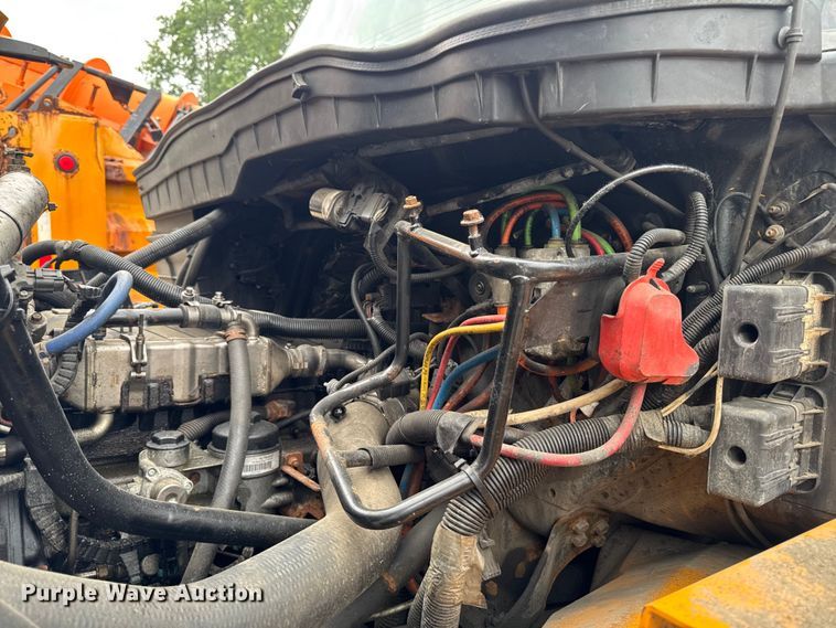 image for item FB5834 2010 International 7400 dump truck