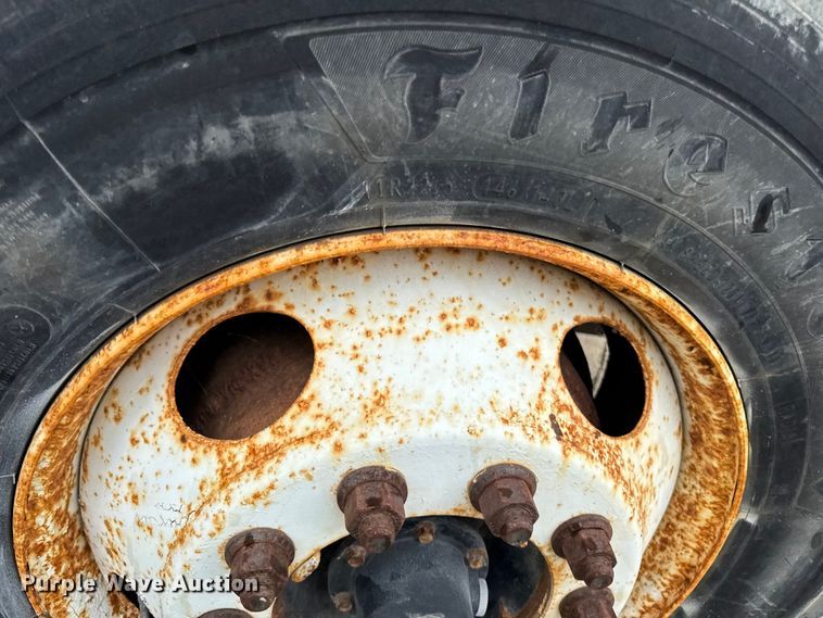 image for item FB5837 2002 International 4900 dump truck