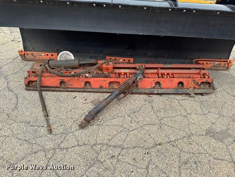 image for item FB5838 2002 International 4400 dump truck