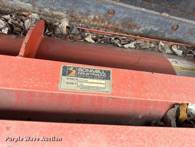 image for item FB5838 2002 International 4400 dump truck