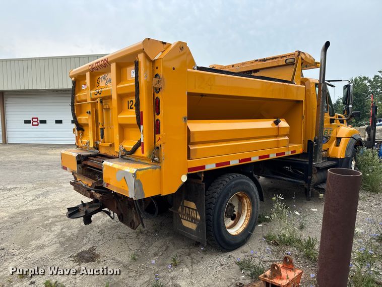 image for item FB5840 2010 International 7400 dump truck