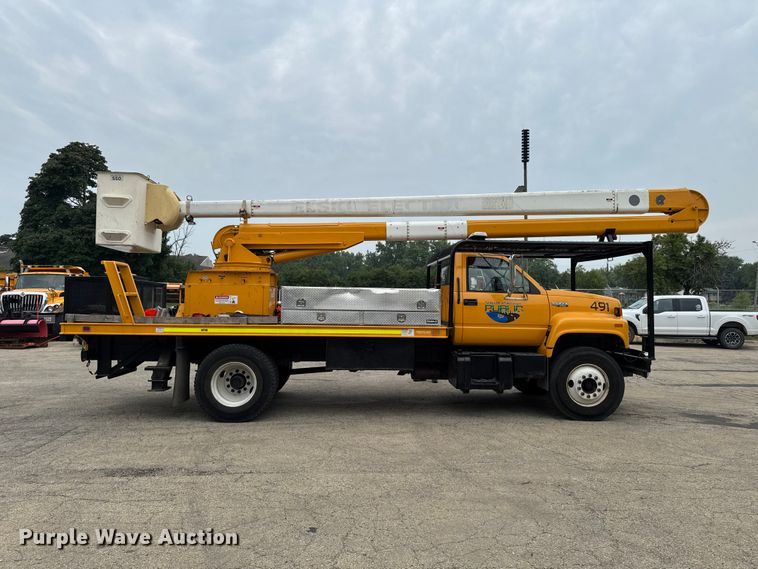 image for item FB5841 1990 GMC Topkick bucket truck
