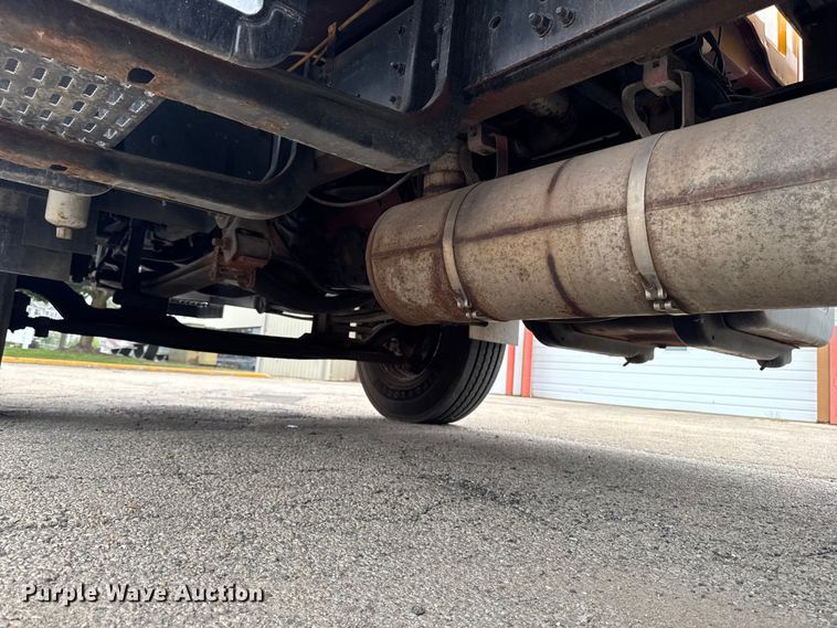 image for item FB5841 1990 GMC Topkick bucket truck