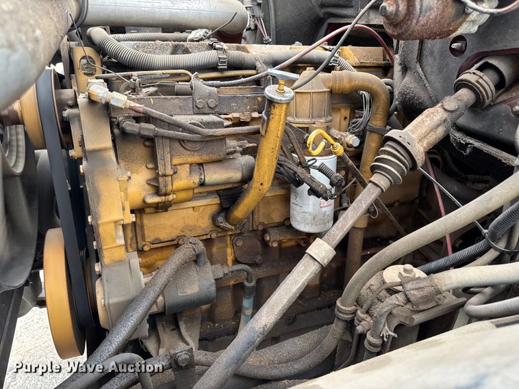 image for item FB5841 1990 GMC Topkick bucket truck