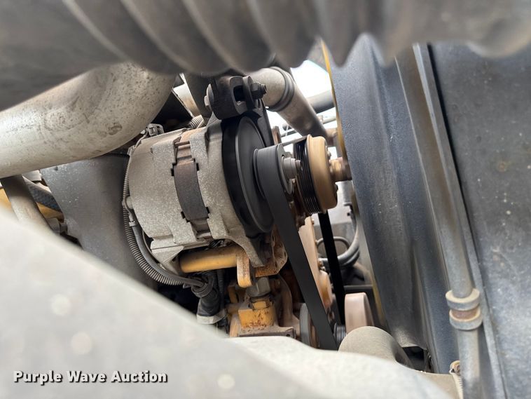 image for item FB5841 1990 GMC Topkick bucket truck
