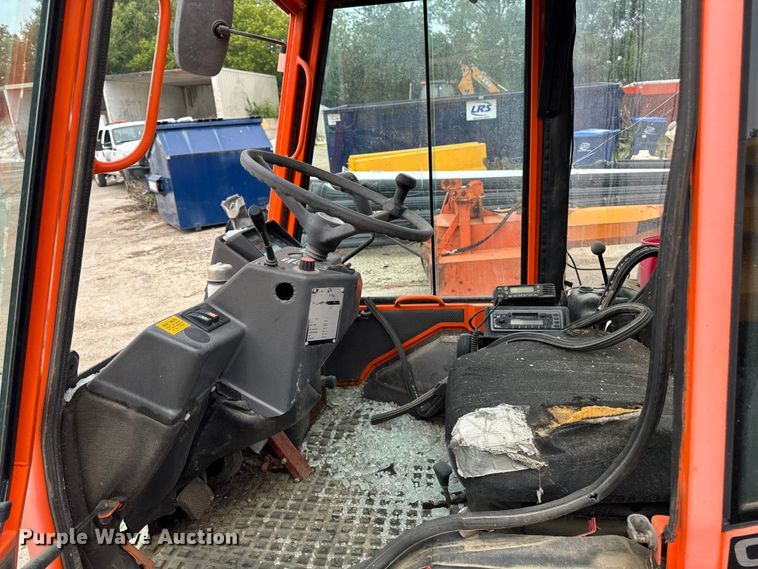 image for item FB5842 Holder C9700H utility vehicle