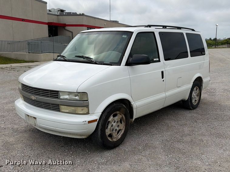 2004 Chevrolet Astro van