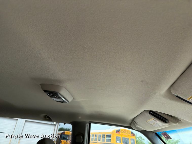 image for item FB5924 2004 Chevrolet Astro van
