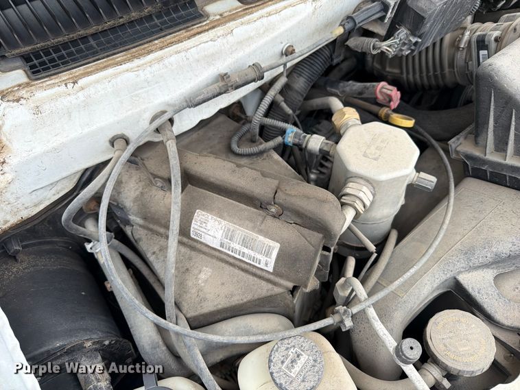 image for item FB5924 2004 Chevrolet Astro van