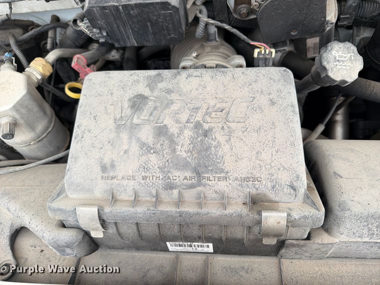 image for item FB5924 2004 Chevrolet Astro van