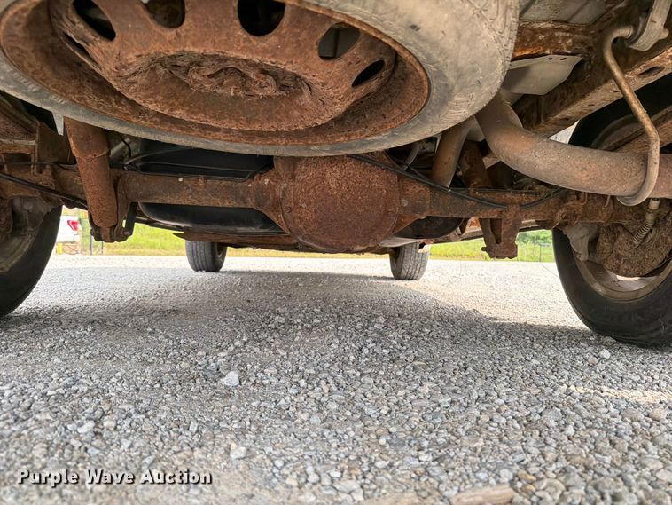 image for item FB5924 2004 Chevrolet Astro van