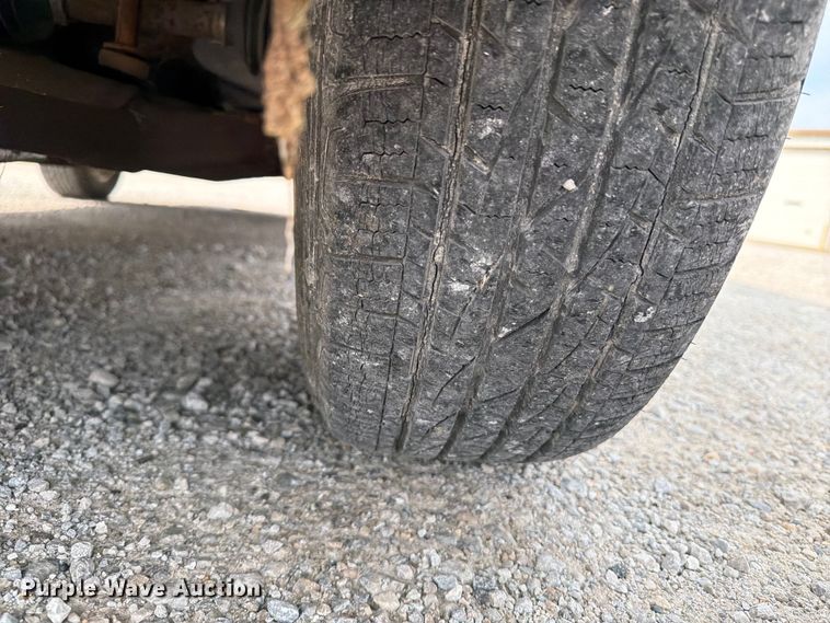 image for item FB5924 2004 Chevrolet Astro van