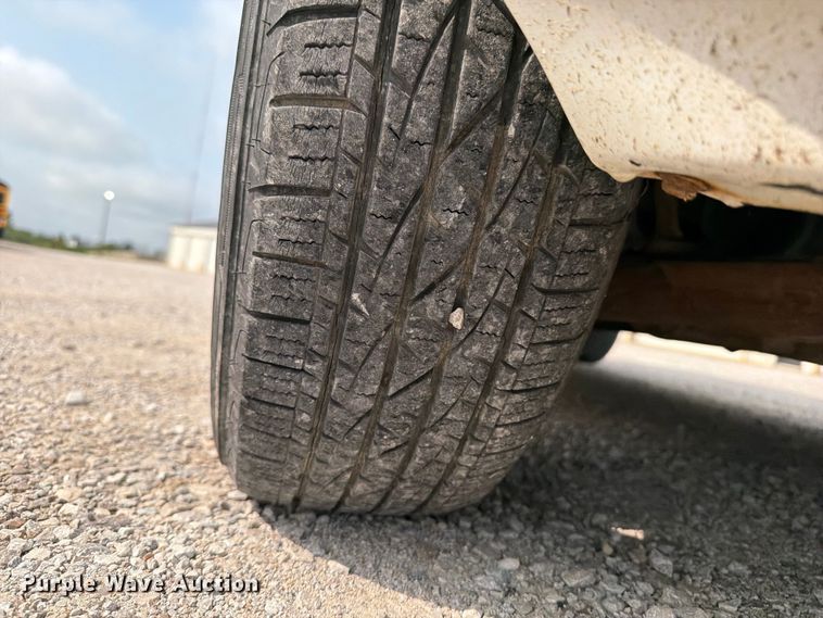 image for item FB5924 2004 Chevrolet Astro van
