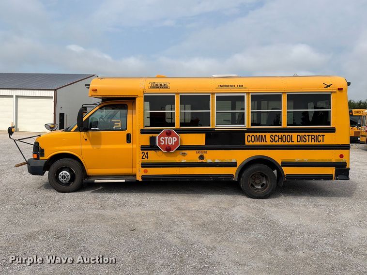 image for item FB5925 2010 GMC Savana G3500 school bus