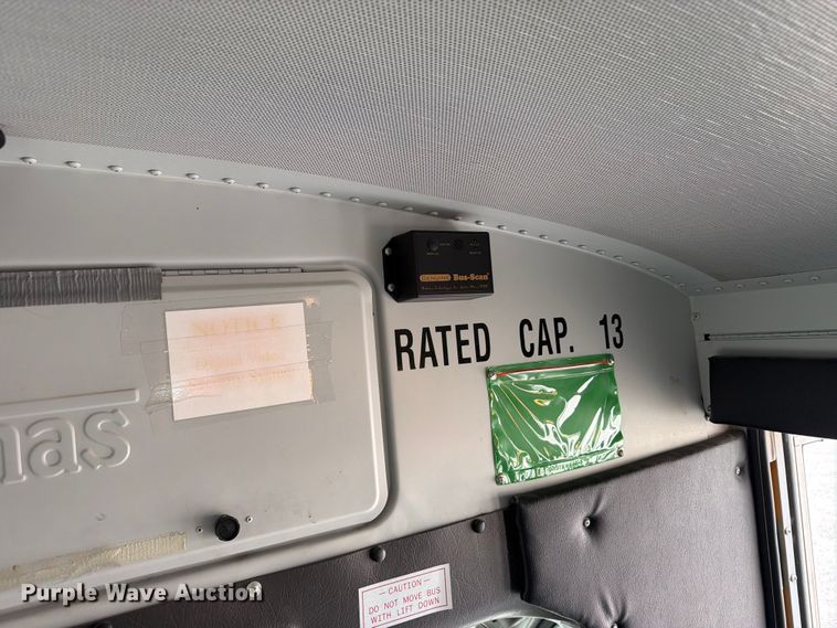 image for item FB5925 2010 GMC Savana G3500 school bus