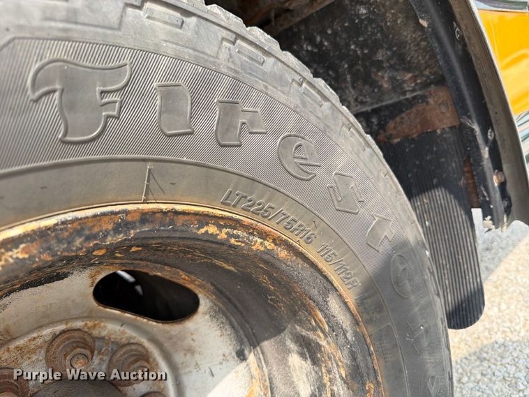 image for item FB5925 2010 GMC Savana G3500 school bus