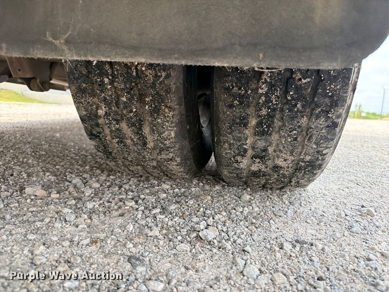 image for item FB5925 2010 GMC Savana G3500 school bus