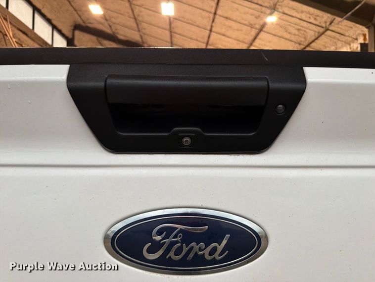 image for item FB5927 2016 Ford F150 Crew Cab pickup truck