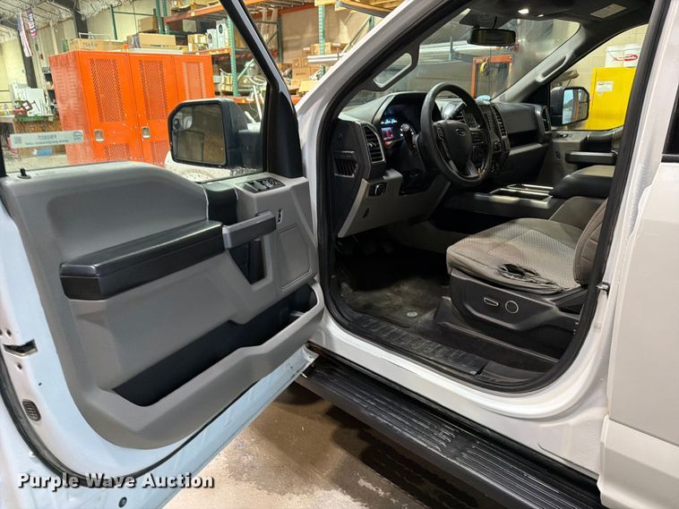 image for item FB5927 2016 Ford F150 Crew Cab pickup truck