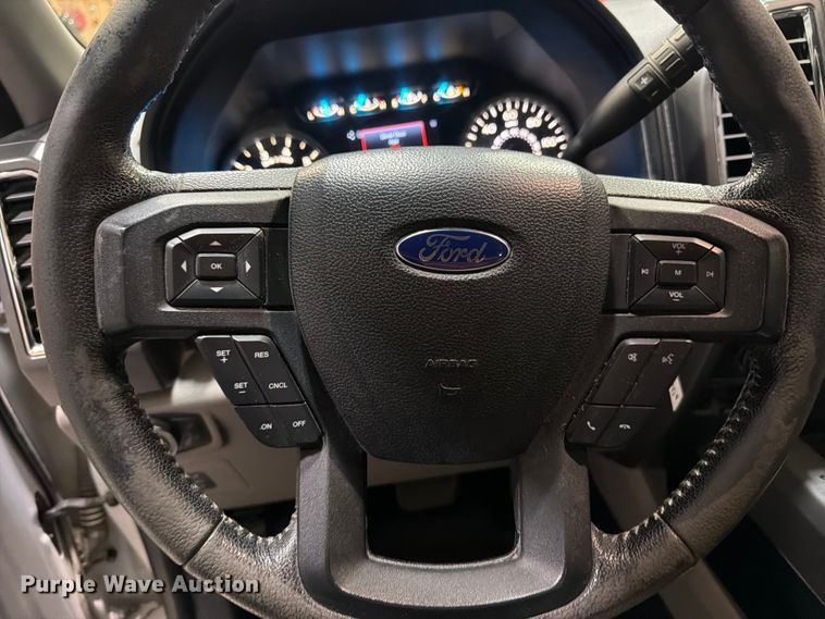 image for item FB5927 2016 Ford F150 Crew Cab pickup truck