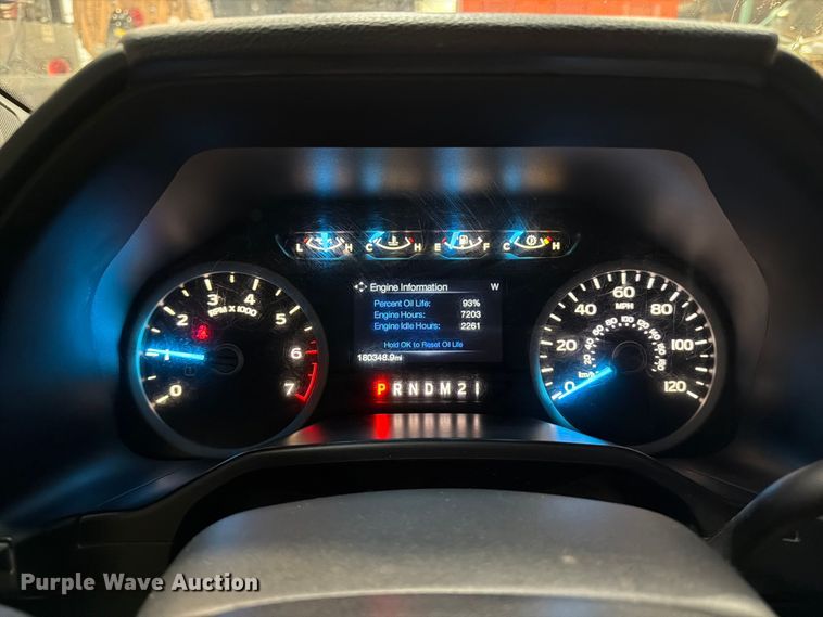 image for item FB5927 2016 Ford F150 Crew Cab pickup truck