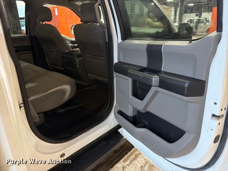 image for item FB5927 2016 Ford F150 Crew Cab pickup truck