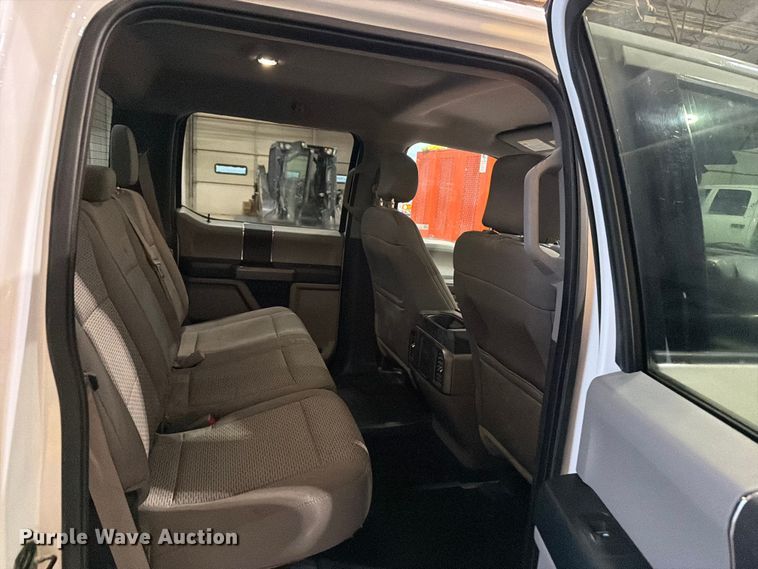image for item FB5927 2016 Ford F150 Crew Cab pickup truck