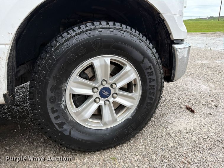 image for item FB5927 2016 Ford F150 Crew Cab pickup truck