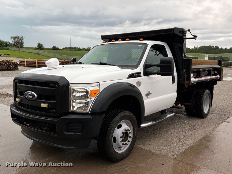 2011 Ford F550 Super Duty dump truck