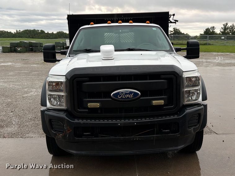 image for item FB5928 2011 Ford F550 Super Duty dump truck