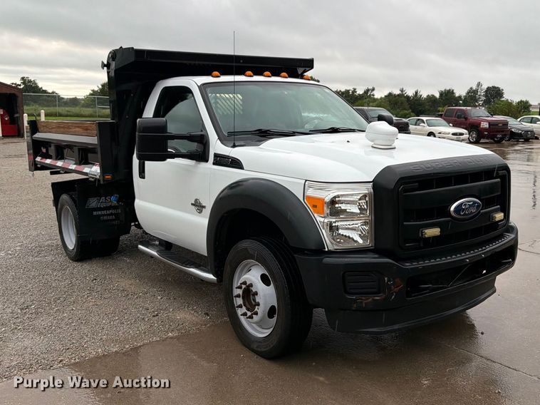 image for item FB5928 2011 Ford F550 Super Duty dump truck