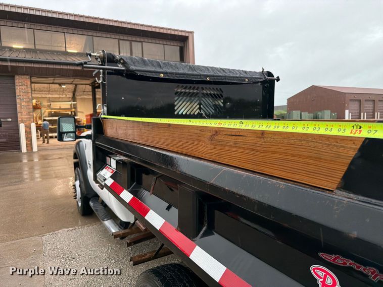 image for item FB5928 2011 Ford F550 Super Duty dump truck
