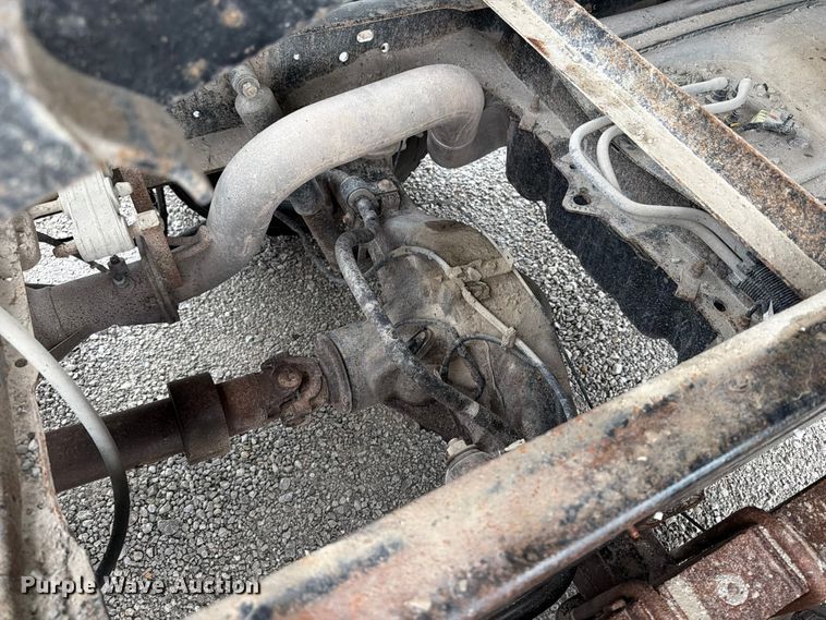 image for item FB5928 2011 Ford F550 Super Duty dump truck